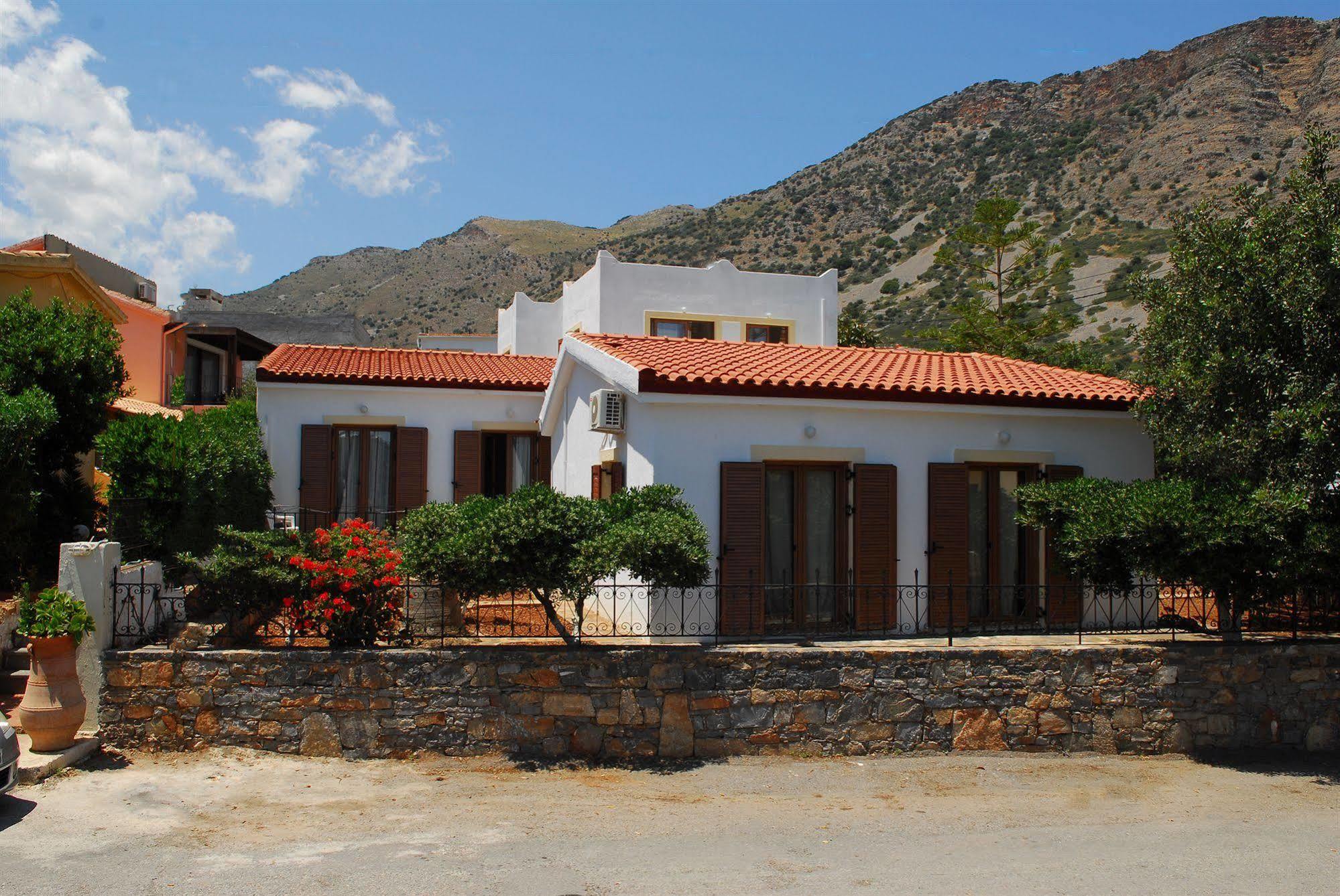 Athina Villas Элунда Экстерьер фото